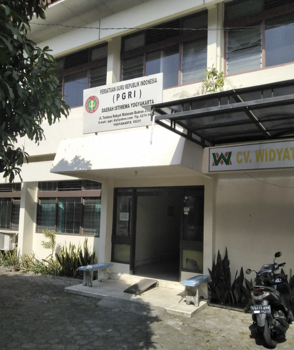RUMAH BAGI PARA PENDIDIK